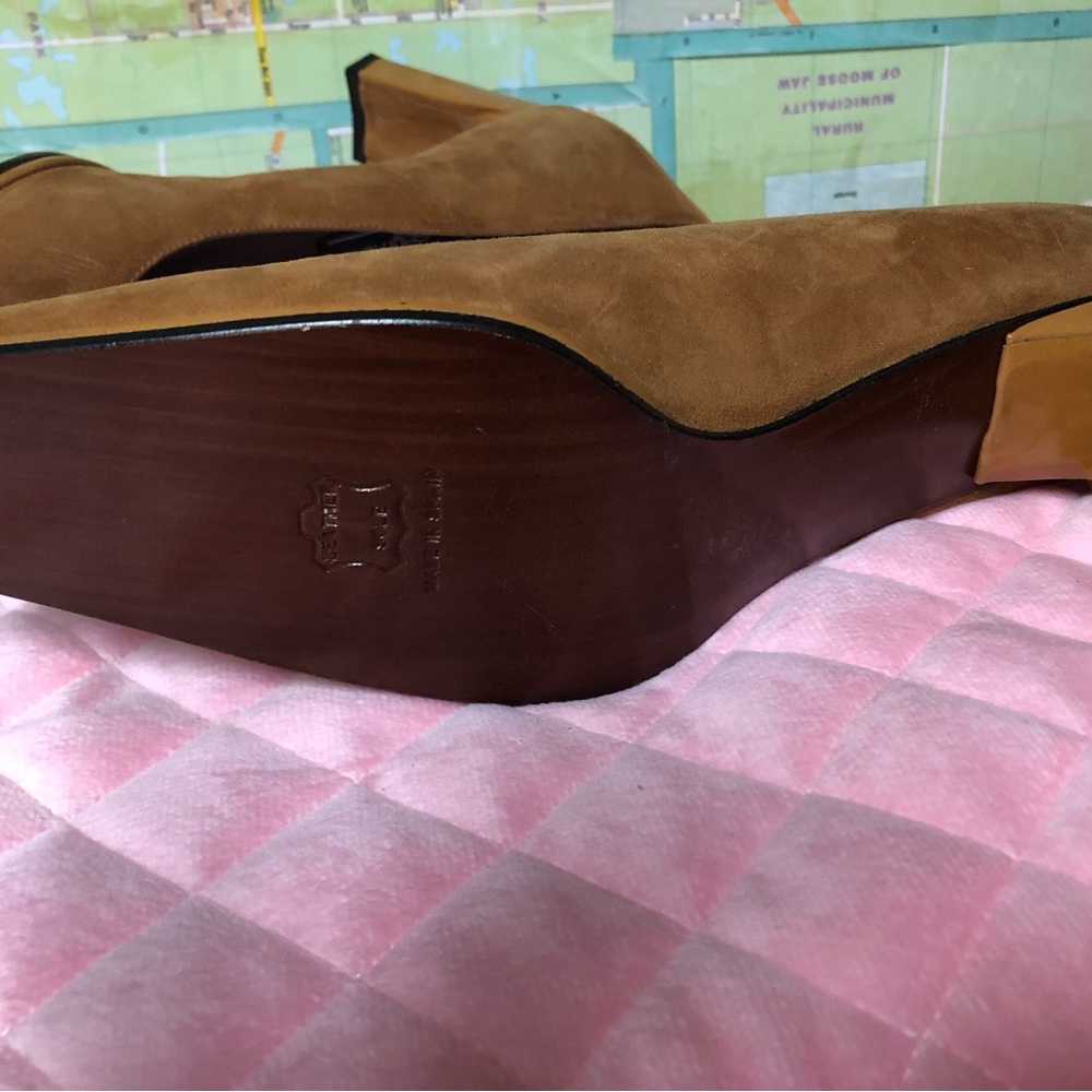 brand new Mr Seymour heel .. no box